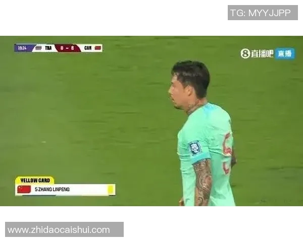 足球明星评球瞬间精彩回顾与分析展现球场魅力与技术的完美结合 足球明星评球瞬间精彩回顾与分析展现球场魅力与技术的完美结合