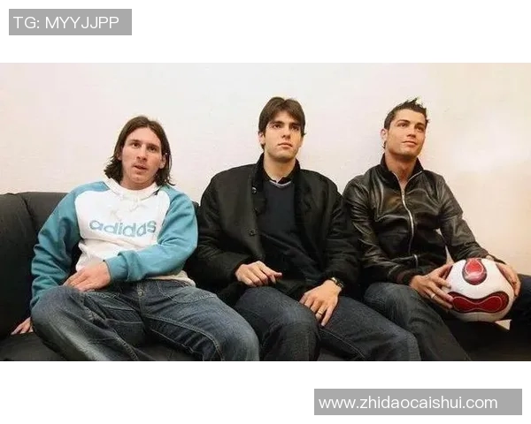 与足球明星亲密接触的瞬间我和他们的合影记录了美好的回忆 与足球明星亲密接触的瞬间我和他们的合影记录了美好的回忆