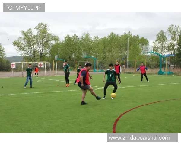 足球明星的魅力与风采：激情四溢的场上英雄与无畏的竞技精神